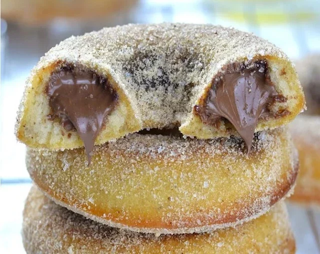 Donuts-gefüllt-mit-Nutella