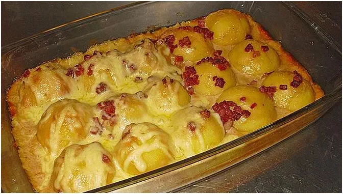 Knutschis mit Sahnesoße Rezept